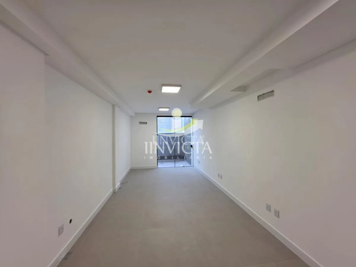 Sala Comercial Disponível para Aluguel Anual no Bairro Zona Nova em Capão da Canoa. — foto 1