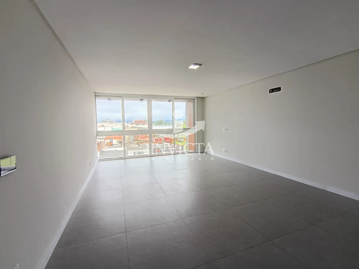 Sala Comercial Disponível para Aluguel Anual no bairro Girassol em Capão da Canoa. — foto 1