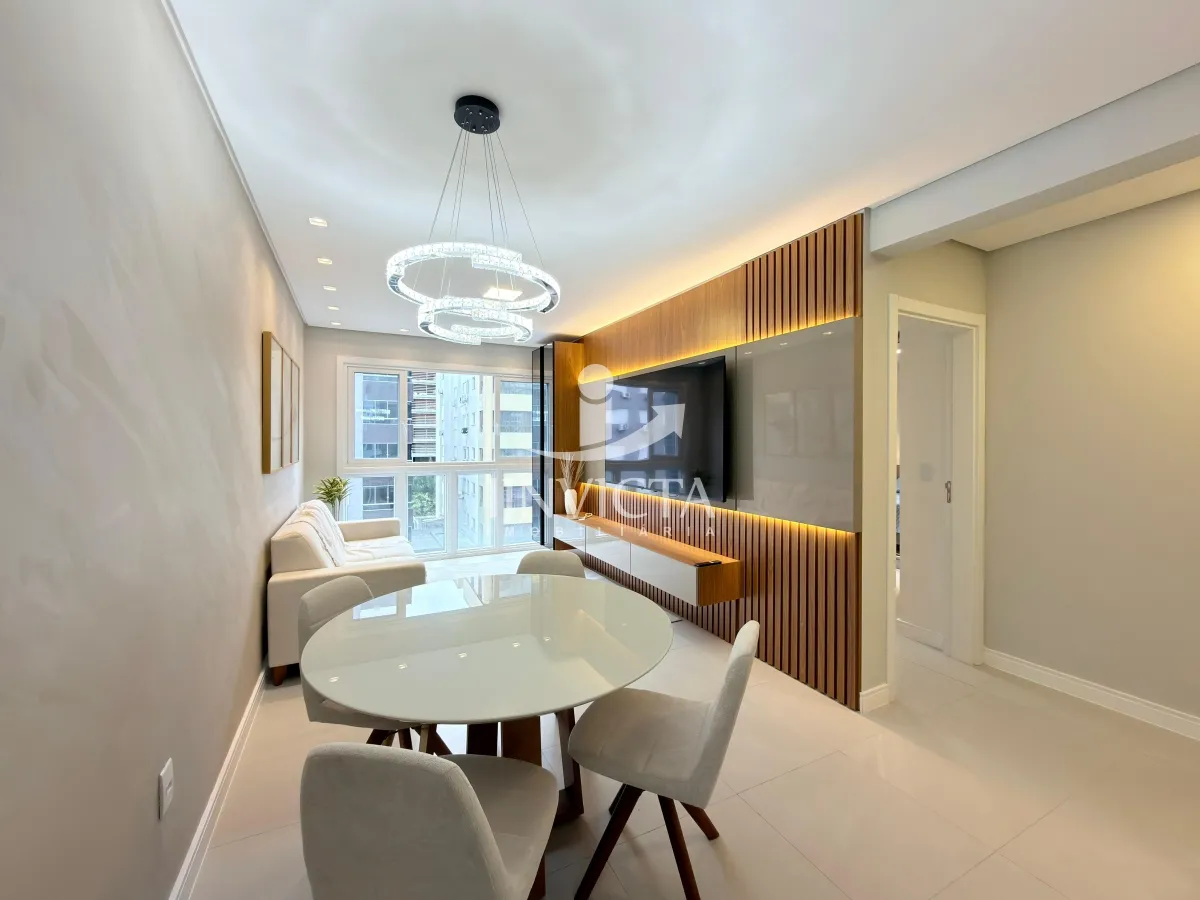 Apartamento de 2 Dormitórios Mobiliado e Decorado à Venda no Bairro Zona Nova / Capão da Canoa — foto 1