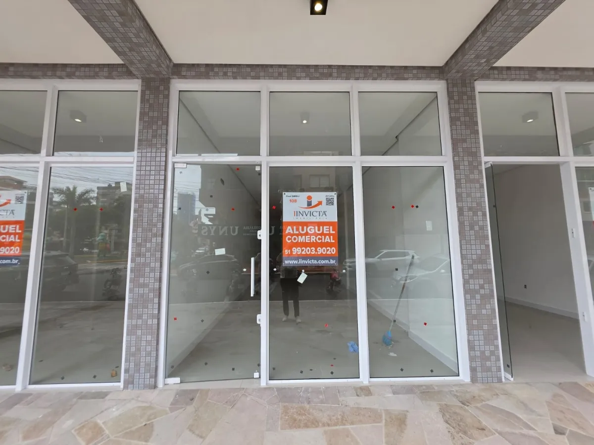 Loja Disponível para Aluguel Anual no Centro de Capão da Canoa. — foto 1