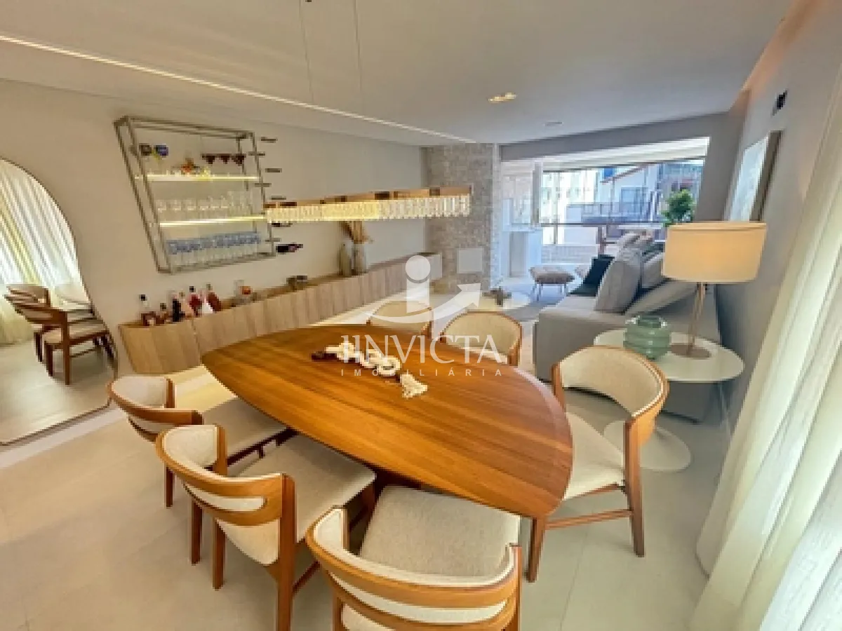 Apartamento 3 Dormitórios Mobiliado e Decorado no Bairro Centro / Capão da Canoa — foto 1