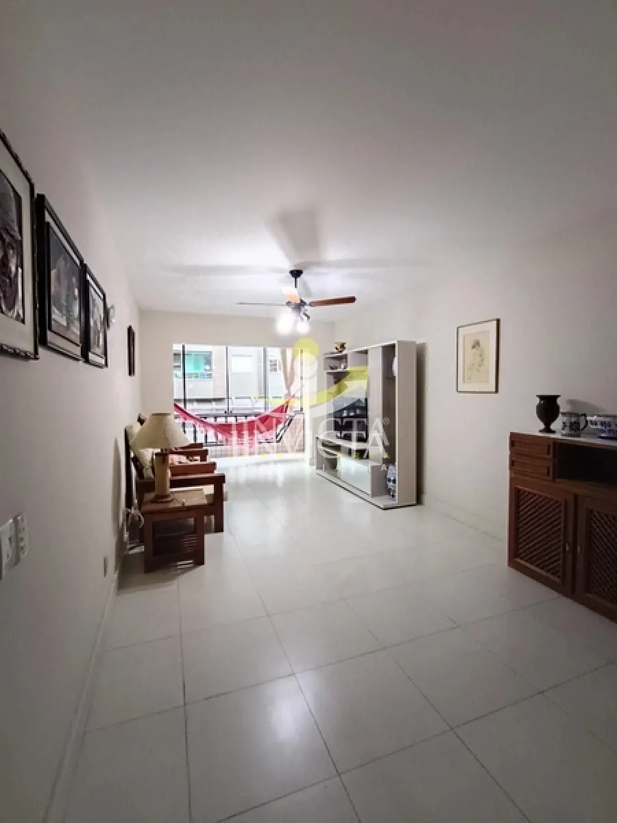 Apartamento 2 Dormitórios Mobiliado para Aluguel Anual no Bairro Centro em Capão da Canoa — foto 1