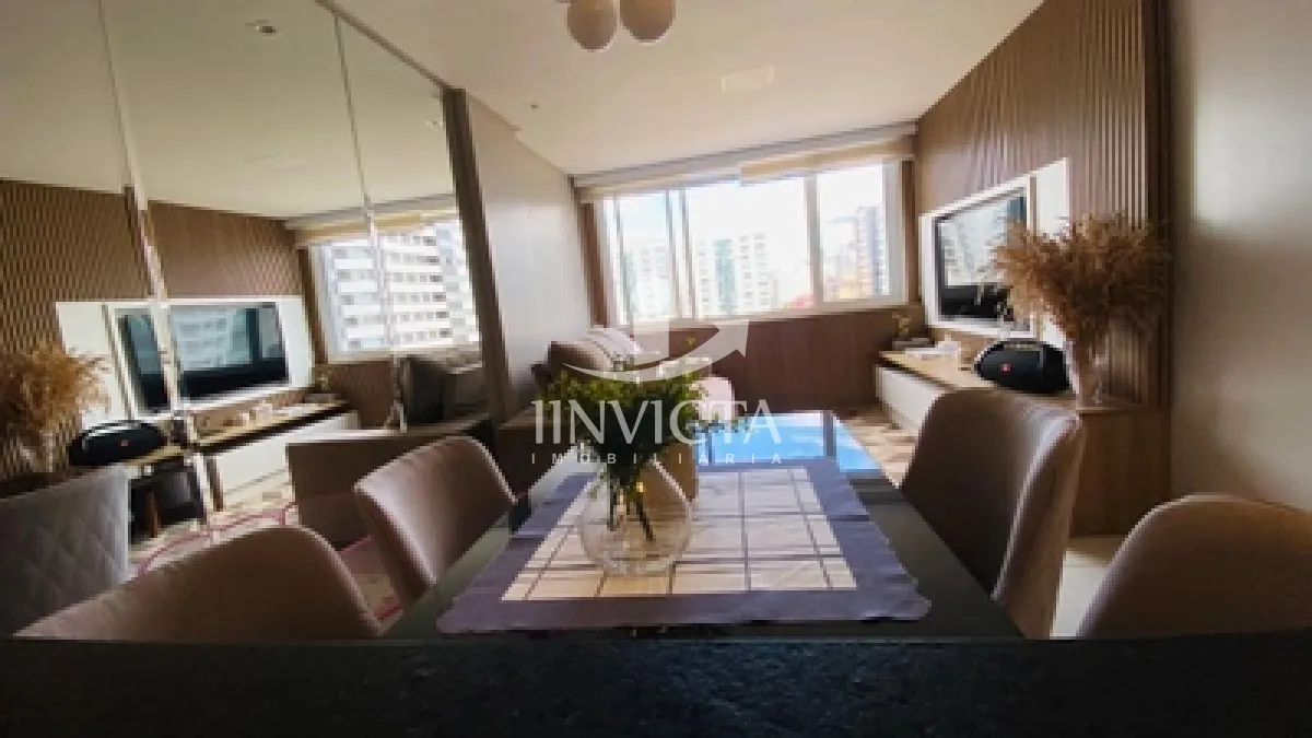 Apartamento 2 Dormitórios, 1 Suíte, Mobiliado e Decorado a Venda, No Bairro Zona Nova / Capão da Canoa — foto 1