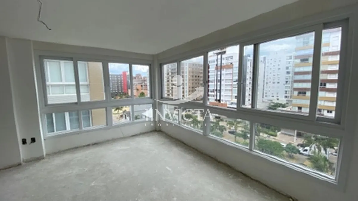 Apartamento de 3 Suites no Bairro Navegantes — foto 1