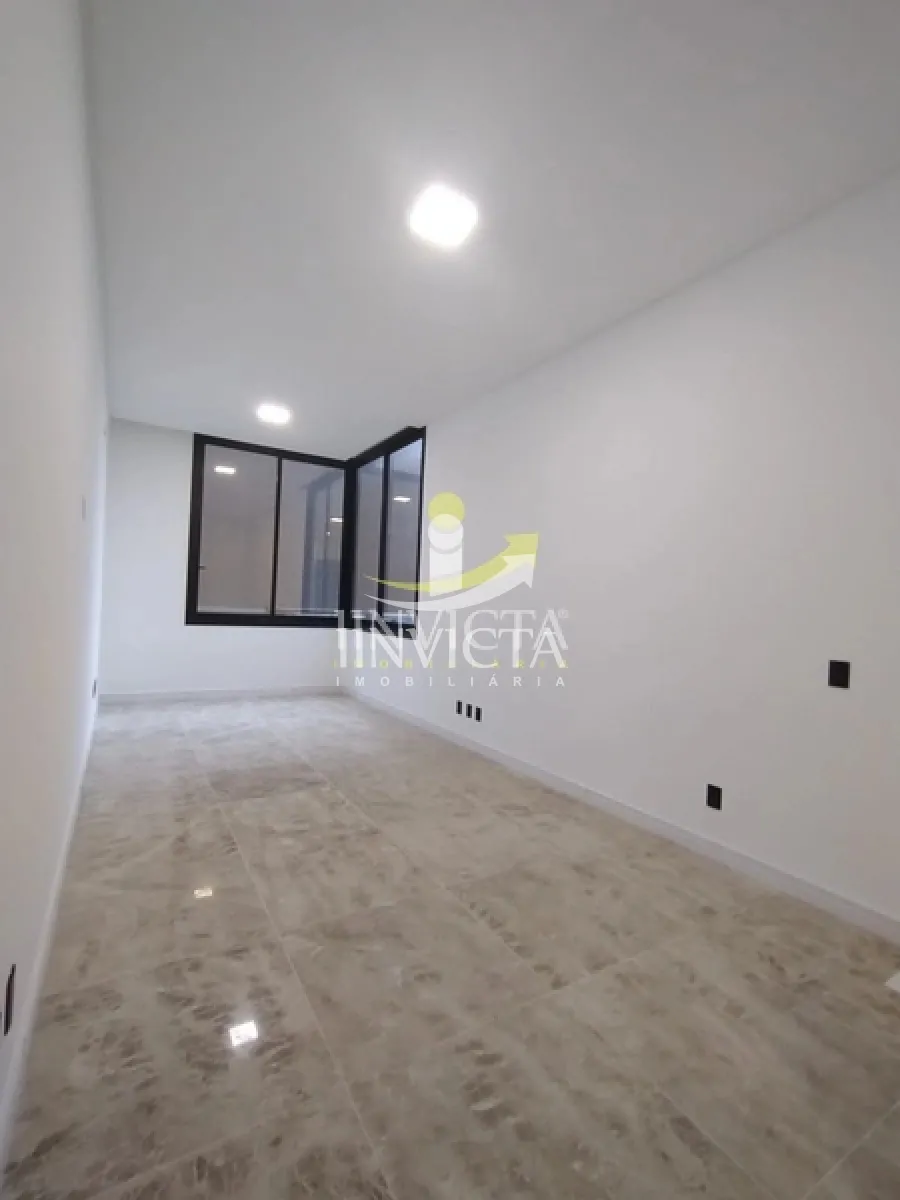 Sala Comercial Disponível para Aluguel Anual no Capão Business Center. — foto 1