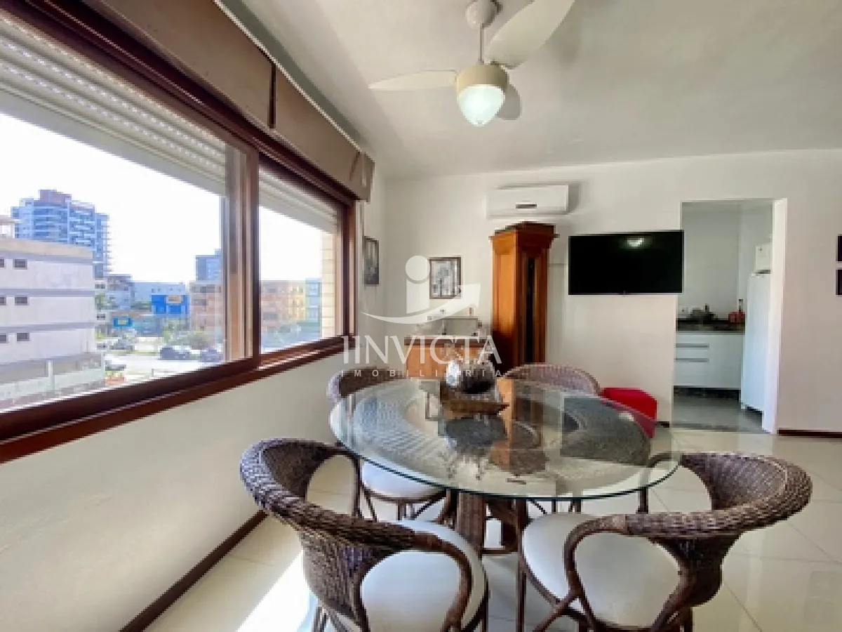 Apartamento 02 Dormitórios Mobiliado a Venda No Bairro Zona Nova em Capão da Canoa — foto 1