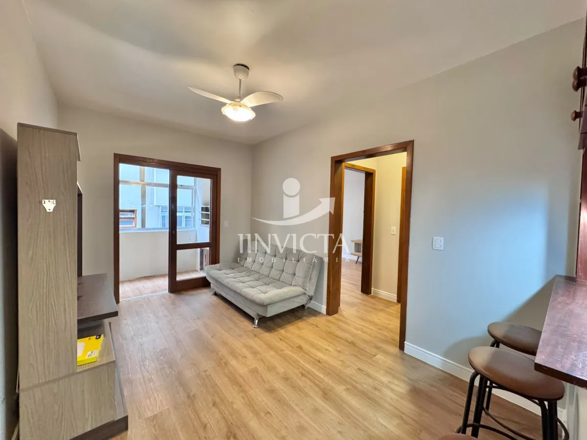 Apartamento 2 Dormitórios, Mobiliado à Venda, No Bairro Centro / Capão da Canoa — foto 1
