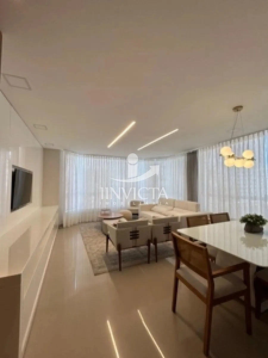 Apartamento de 3 Dormitorios no bairro Centro — foto 1