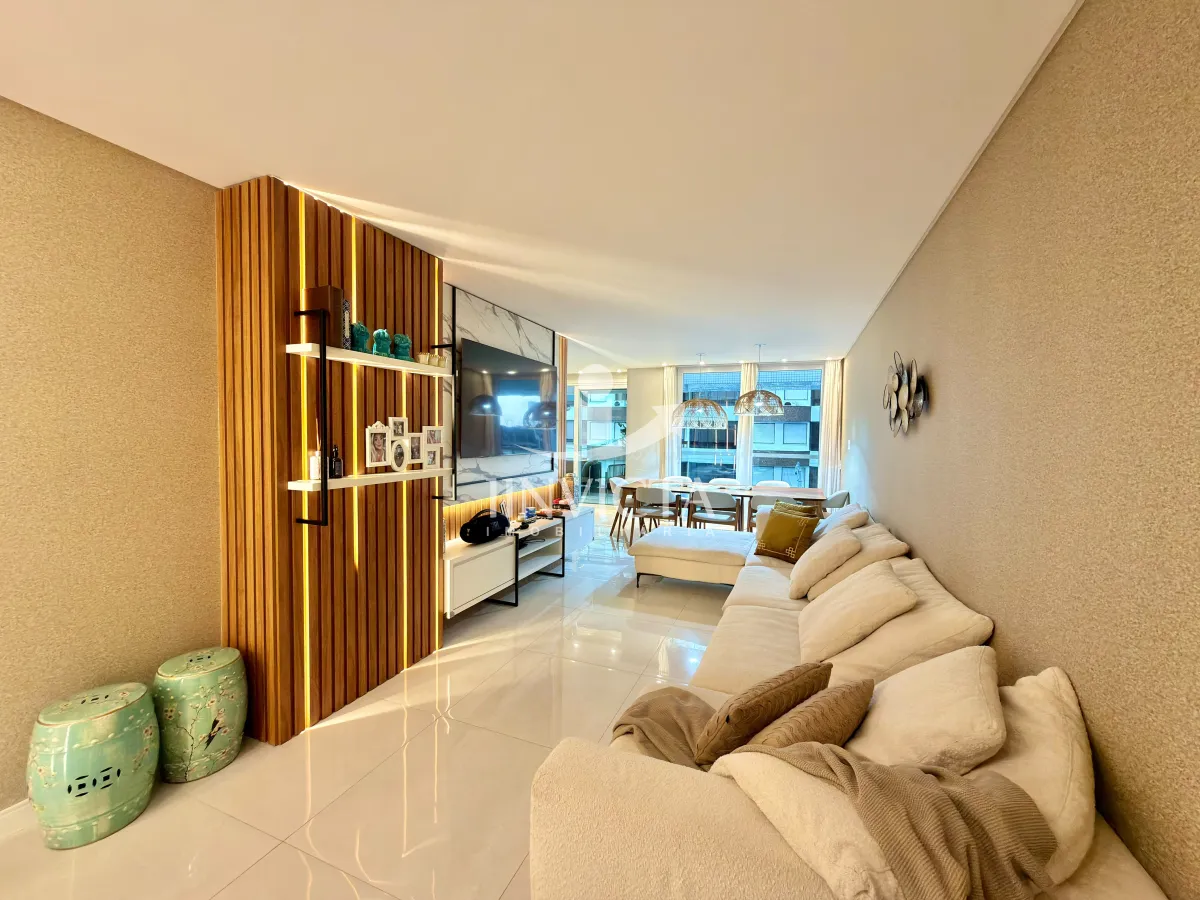 Apartamento de 3 Dormitórios Mobiliado e Decorado à Venda no Bairro Navegantes / Capão da Canoa — foto 1
