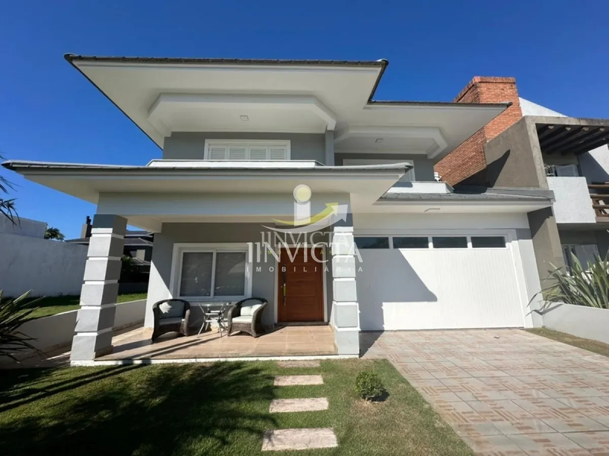Casa com 03 Suítes Disponível para Aluguel Anual no Condomínio Condado em Capão da Canoa. — foto 1