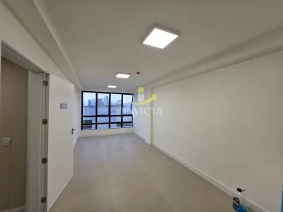 Sala Comercial Disponível para Aluguel Anual no Bairro Zona Nova em Capão da Canoa. — foto 3