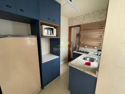 Apartamento de 02 Dormitórios Disponível para Aluguel Anual no Centro. — foto 3