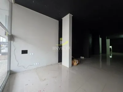 Loja Disponível para Aluguel Anual na Avenida Paraguassu em Capão da Canoa. — foto 5