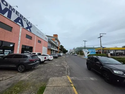Loja Disponível para Aluguel Anual na  Av. Ararigbóia em Capão da Canoa — foto 3