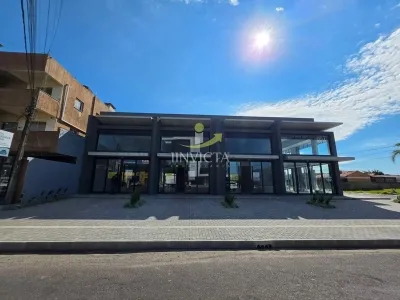 Loja em Zona Nova