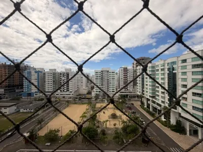 Apartamento com 03 Dormitórios Disponível para Aluguel Anual no Bairro Zona Nova em Capão da Canoa. — foto 3