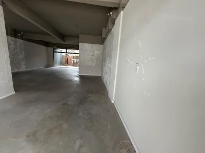 Loja Disponível para Aluguel Anual no Bairro Navegantes em Capão da Canoa. — foto 2