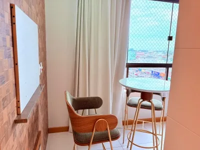 Apartamento de 2 Dormitórios Mobiliado e Decorado à Venda no Centro / Capão da Canoa — foto 2