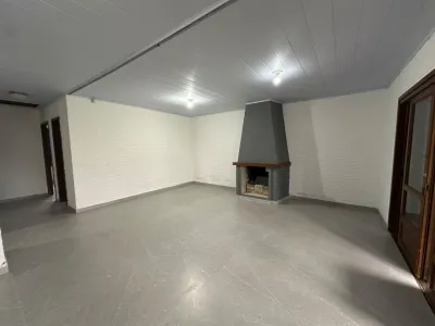 Casa 03 Dormitórios Disponível para Aluguel Anual no bairro Zona Nova — foto 5