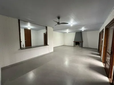 Casa 03 Dormitórios Disponível para Aluguel Anual no bairro Zona Nova — foto 4