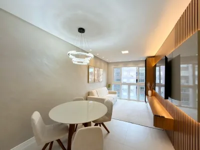 Apartamento de 2 Dormitórios Mobiliado e Decorado à Venda no Bairro Zona Nova / Capão da Canoa — foto 2