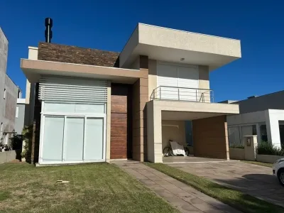 Casa em Condomínio em Zona Nova