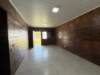 Casa com 02 Dormitórios Disponível para Aluguel Anual no Bairro Araçá — foto 2