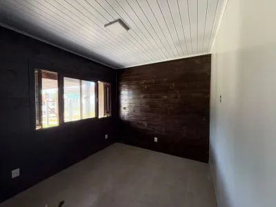 Casa com 02 Dormitórios Disponível para Aluguel Anual no Bairro Araçá — foto 4