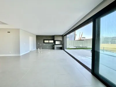 Sobrado em Condomínio 4 Suítes Mobiliado e Decorado à Venda / Capão da Canoa — foto 5