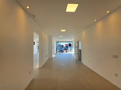 Loja Disponível para Aluguel Anual no Centro de Xangri-lá. — foto 3