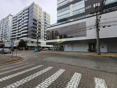 Loja de Esquina Medindo aprox. 50m² Disponível para Aluguel Anual no Bairro Navegantes. — foto 2