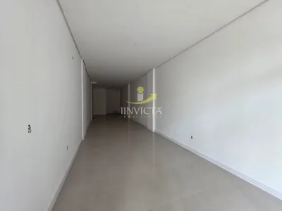 Loja Disponível para Aluguel Anual no Centro de Capão da Canoa. — foto 2