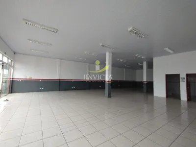 Loja Comercial Disponível Para Aluguel Anual no Bairro Jardim Beira Mar. — foto 4