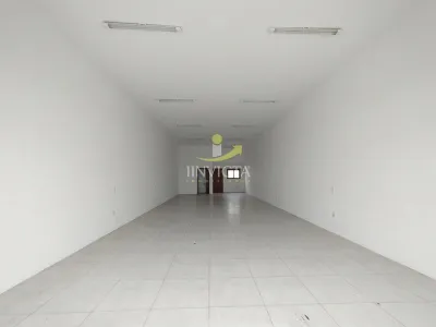 Loja Ampla na Avenida Paraguassú Disponível para Aluguel Anual NO Bairro Jardim Beira Mar. — foto 2