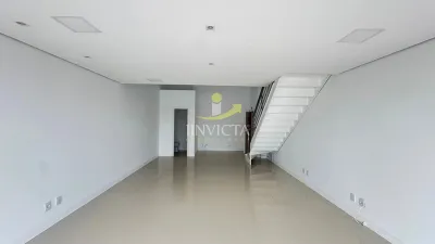 Loja Disponível para Aluguel Anual no Condado Corporade. — foto 3