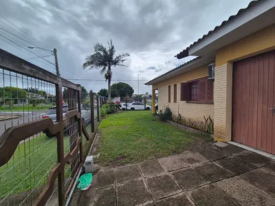 Casa de 2 Dormitórios Bairro Centro / Capão da Canoa — foto 4