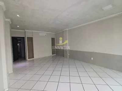 Loja Disponível para Aluguel Anual na Av. Paragaussú. — foto 4