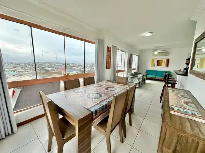 Apartamento 2 Dormitórios Mobiliado para Aluguel Anual no Bairro Centro em Capão da Canoa — foto 4