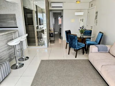 Apartamento 02 Dormitórios,Mobiliado e Decorado a Venda, No Bairro Zona Nova / Capão da Canoa — foto 2