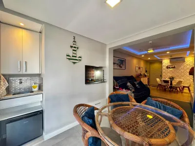 Apartamento 2 Dormitórios, 01 Suíte, Mobiliado e Decorado a Venda, No Bairro Zona Nova / Capão da Canoa — foto 4
