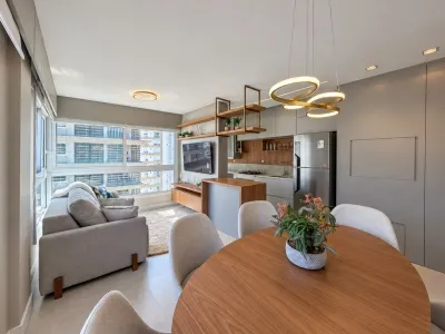 Apartamento em Zona Nova