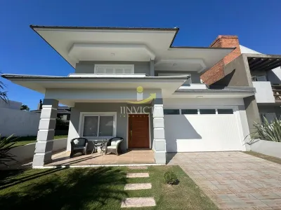 Casa em Condomínio em Zona Nova